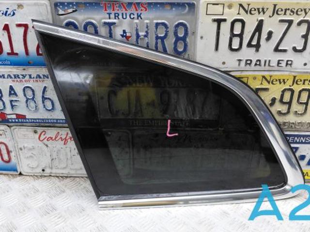 Стекло багажного отсека, левое 32244902 VOLVO