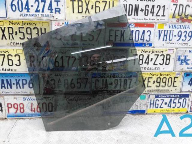 VOLVO 32244977 Стекло двери задней левой в наличии Ирпень