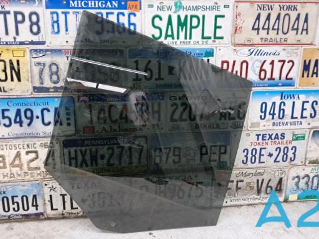 VOLVO 32244978 Стекло двери задней правой в наличии Киев