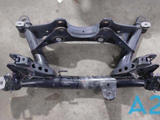 Поперечина задней подвески 32246801 VOLVO