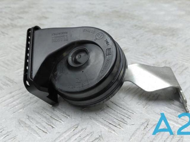 Автомобильный клаксон 32274288 VOLVO