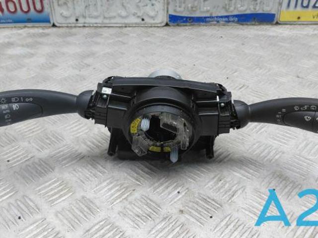 VOLVO 32275369 Подрулевой переключатель в наличии Николаев