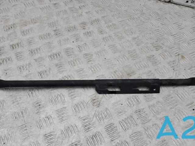 Кронштейн передней панели левый 32297432 VOLVO