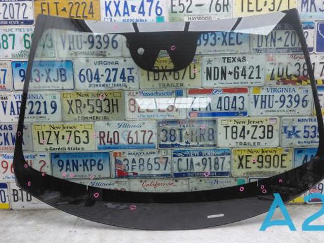 Стекло лобовое 32368964 VOLVO