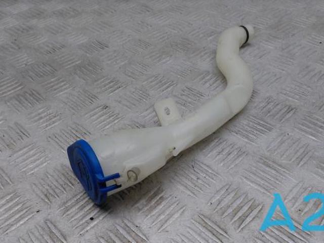 Горловина бачка омывателя 32390678 VOLVO