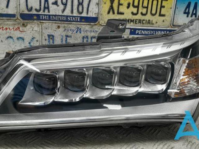 Фара основная левая Acura MDX III