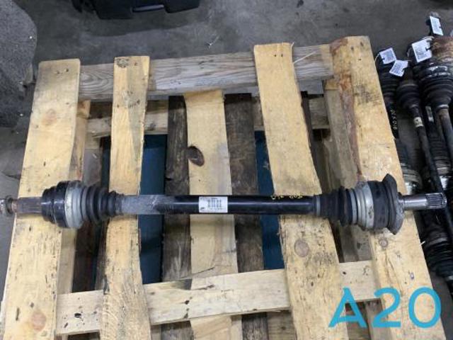 Полуось задняя, правая 33207606568 BMW