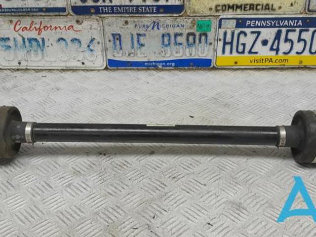 Полуось задняя, правая 33208639454 BMW