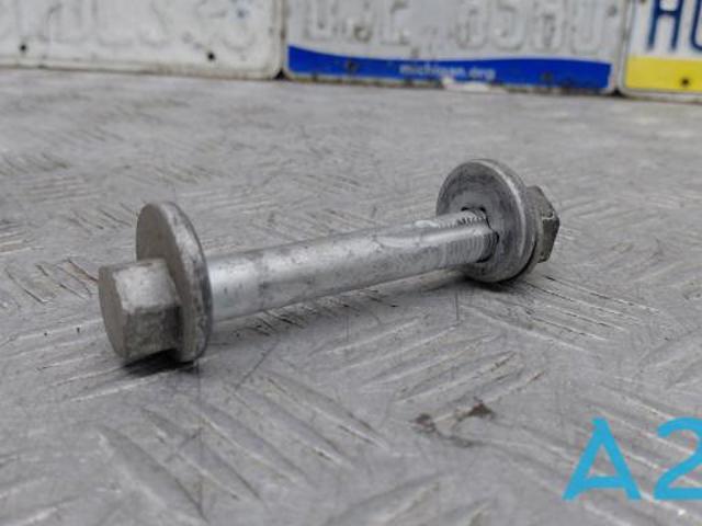 Болт крепления головки блока цилиндров 33306861943 BMW