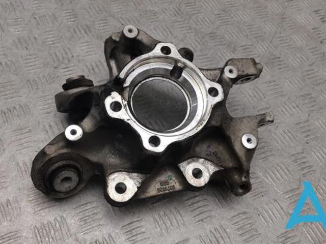 Кулак поворотный правый 33306871028 BMW