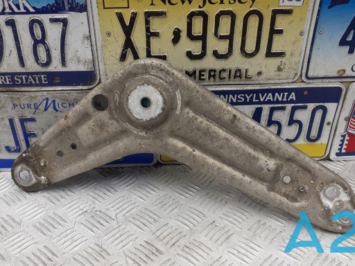 33306885675 BMW Кронштейн задней балки купить в Запорожье