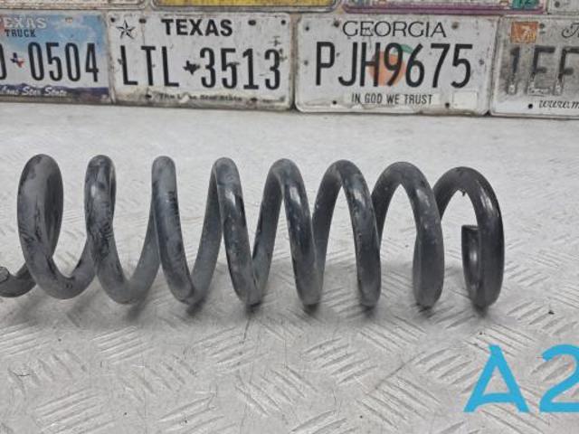 Пружина подвески задняя 33536851933 BMW