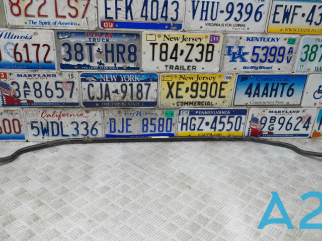 Стабилизатор задней балки 33556787218 BMW