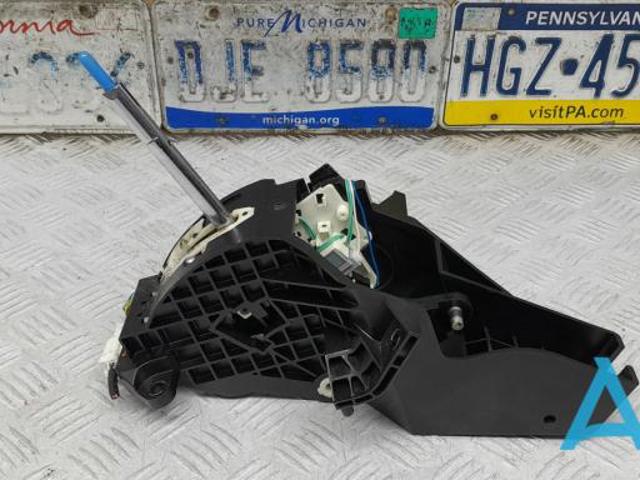 Механизм переключения передач 349019UA0A NISSAN