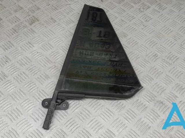 Форточка двери треугольник, задней, левой 3CM845213 VAG