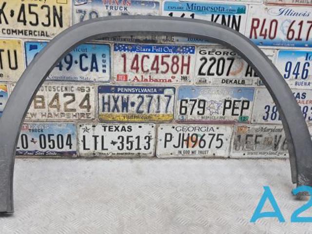 3CN853818B9B9 Расширитель (накладка) арки заднего крыла правый купить Черкассы