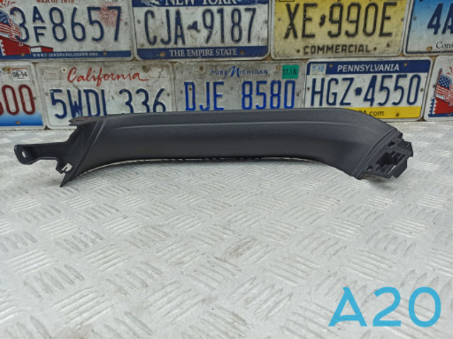VAG 3CN867704A82V Обшивка (облицовка) крышки багажника (двери 3/5-й задней) в наличии Житомир