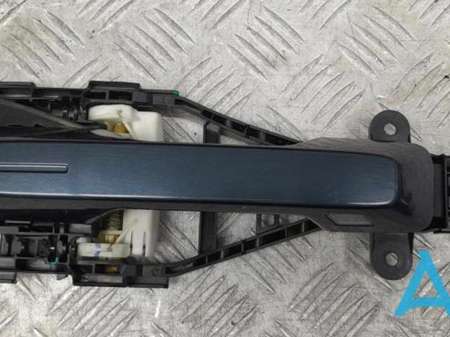 VOLVO 40000436 Ручка двери правой наружная передняя/задняя в наличии Украина