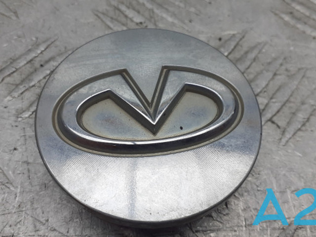 Колпак колесного диска 403435P215 NISSAN