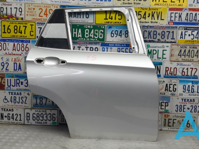 41002993820 BMW Дверь задняя правая купить в Кривой Рог