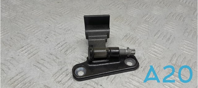 Петля передней двери левая 41007203983 BMW