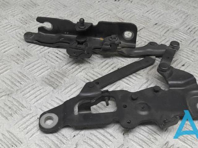 Завеса капота правая 41007270884 BMW