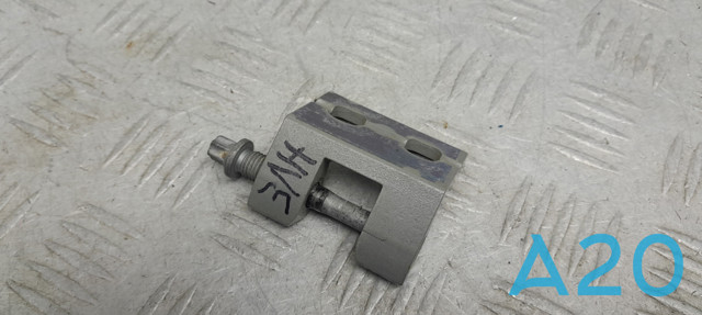 Петля двери задней левой 41009805933 BMW