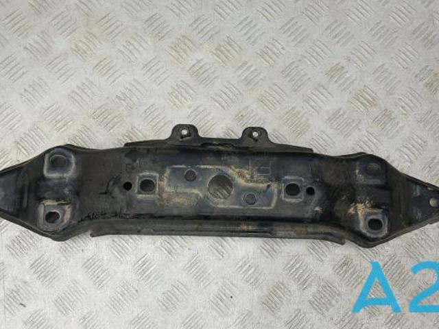 Балка крепления коробки передач 41011FL010 SUBARU
