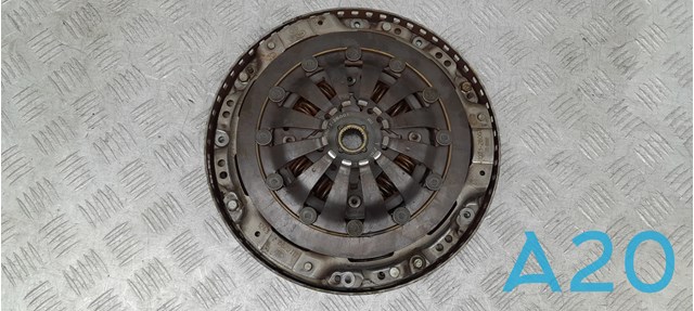 HYUNDAI 410752B001 Комплект сцепления в наличии Ровно