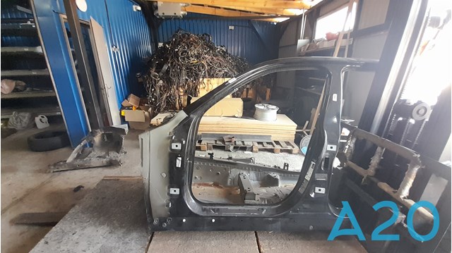 Лонжерон передний левый 41107266997 BMW
