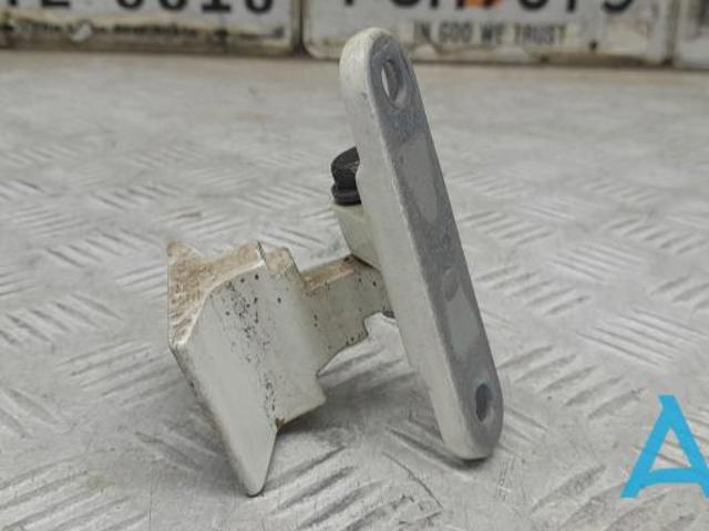 Петля двери передней правой 41517259594 BMW