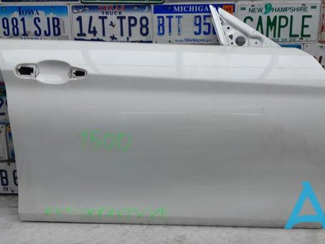 Пассажирская передняя дверь 41525A43C88 BMW