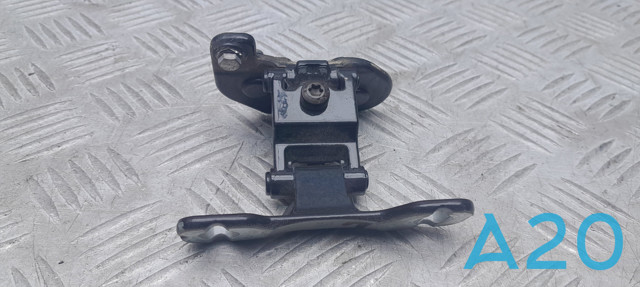 BMW 41627067219 Петля задней двери в наличии Кривой Рог