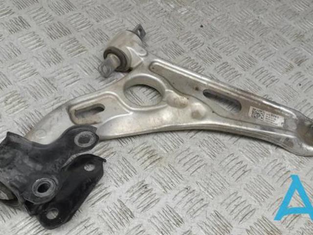 Рычаг передней подвески нижний, правый 42733201 GM