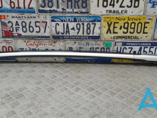 Автомобильный рейлинг на крышу правый 42791791 GM