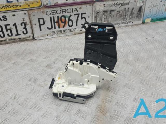 Замок задней правой двери  4589914AE CHRYSLER