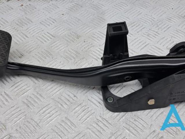 Ппривод тормозного крана 465015DF1A NISSAN