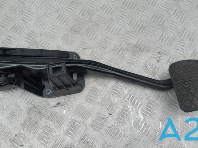 NISSAN 465015DF1A Педаль тормоза в наличии Кривой Рог