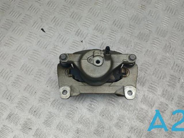 Суппорт тормозной, передний, правый 4773033381 TOYOTA