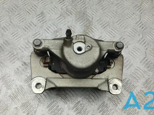 Суппорт тормозной, передний, правый 4775033311 TOYOTA