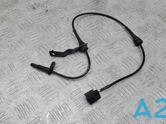 Датчик ABS задний правый 479005NA0C NISSAN
