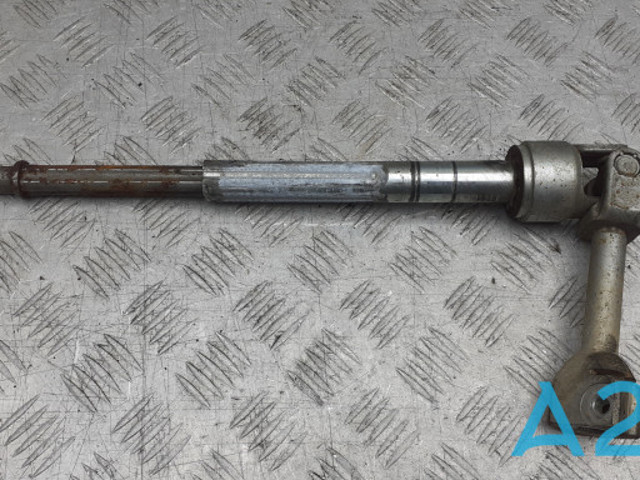 Кардан вала рулевой колонки, нижний 480803JA0A NISSAN