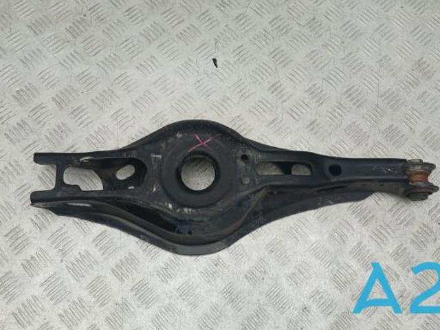 Рычаги задней подвески 4873042060 TOYOTA
