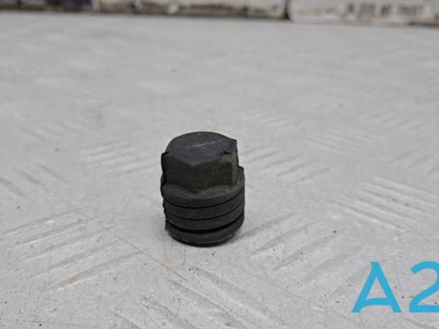 Буфер/отбойник капота 4B0823481 VAG