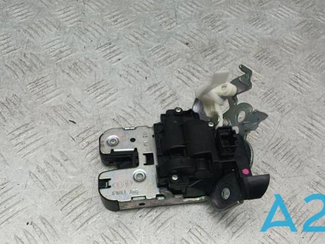 Замок и ручка двери задка 4F9827505 VAG