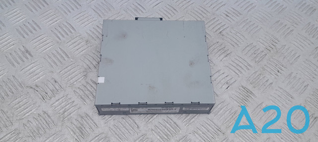 Магнитола (радио AM/FM) 4G0035080E VAG