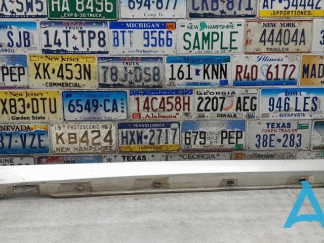 Накладка наружняя (молдинг) порога, правый 4G0853856GGRU VAG