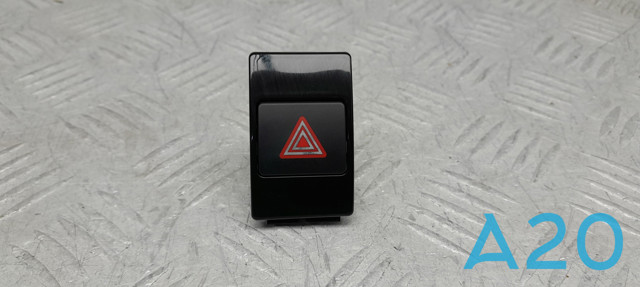 Кнопка аварийной сигнализации Ауди А6 C7