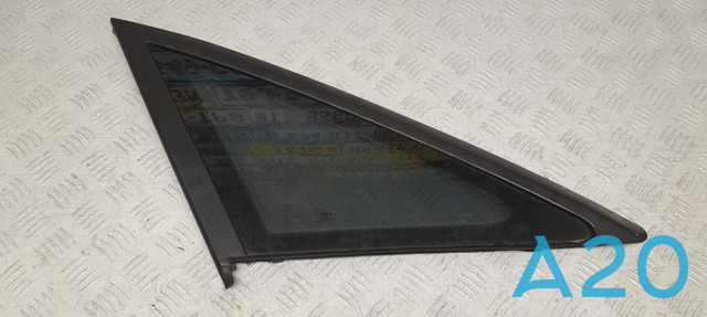 Стекло багажника, левое 4G5845299FNVB VAG