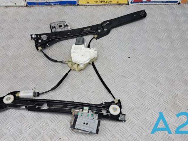 Механизм стеклоподъемника двери задней, левой 4G8839461C VAG